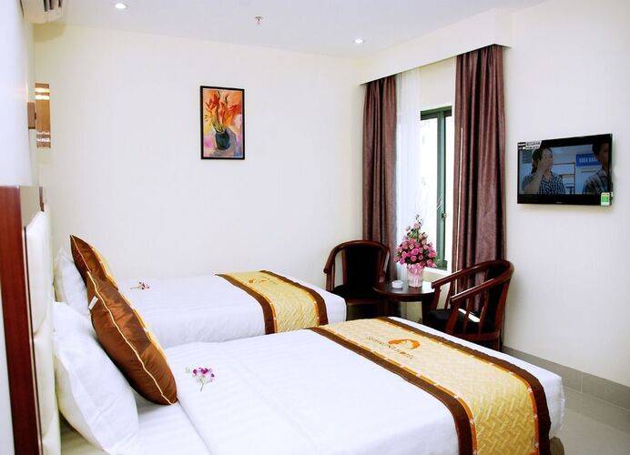 Seafront Hotel Da Nang