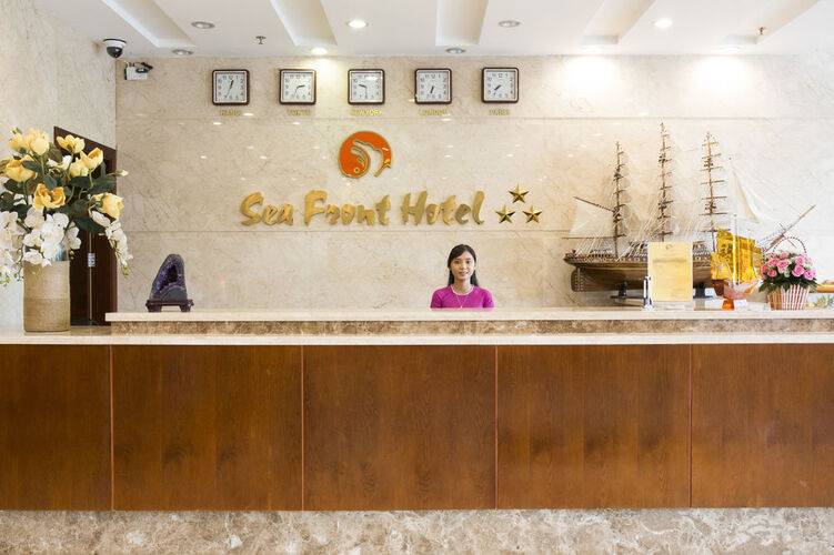 Seafront Hotel Da Nang