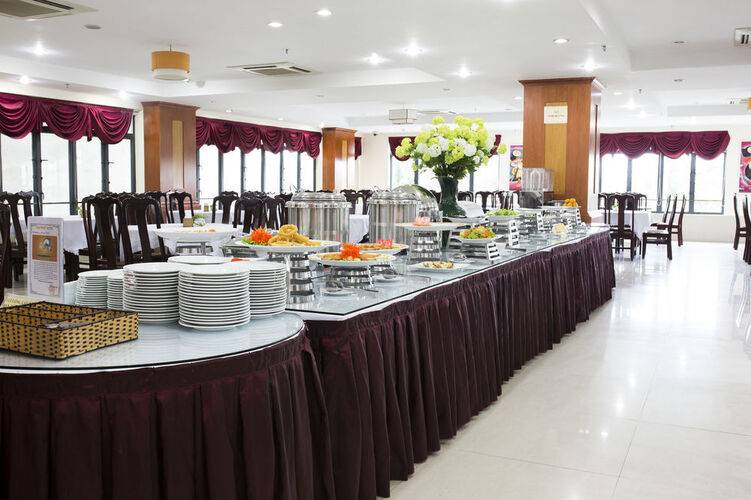 Seafront Hotel Da Nang