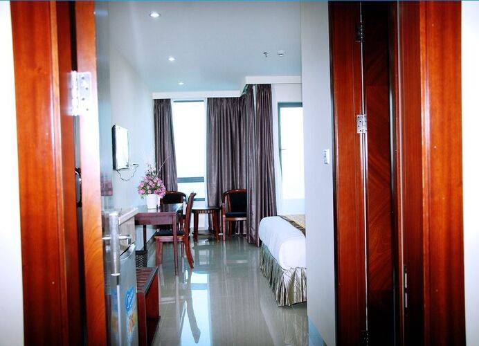 Seafront Hotel Da Nang