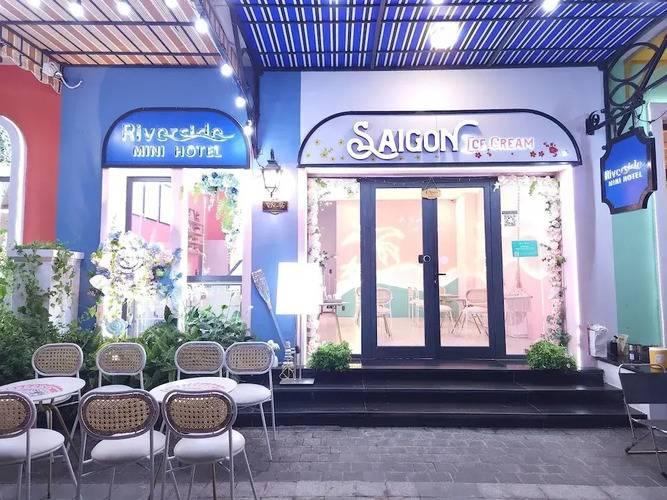 Riverside Mini Hotel Grand World