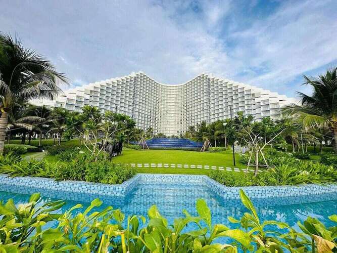 Cam Ranh Beach Resort Near The Airport