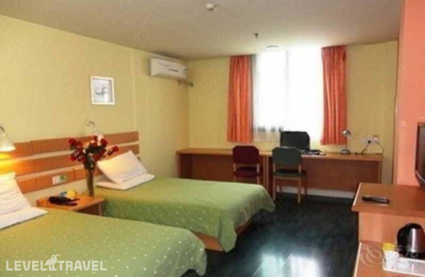 Отель Home Inn Yanshaxinyuanli — Пекин, Китай
