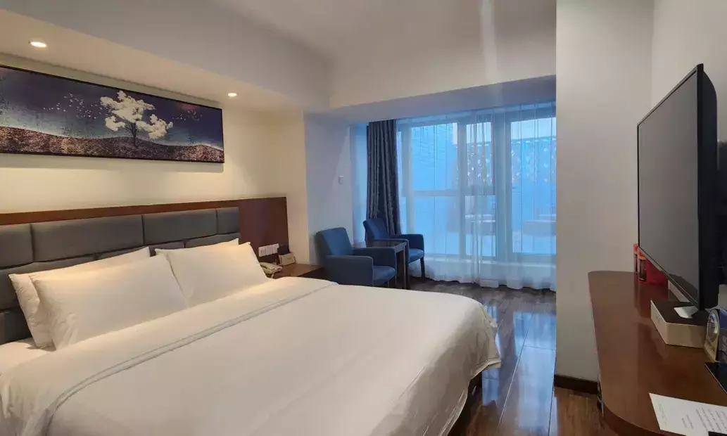 Wanshang Ruyi Hotel (Beijing Lugu East Street)