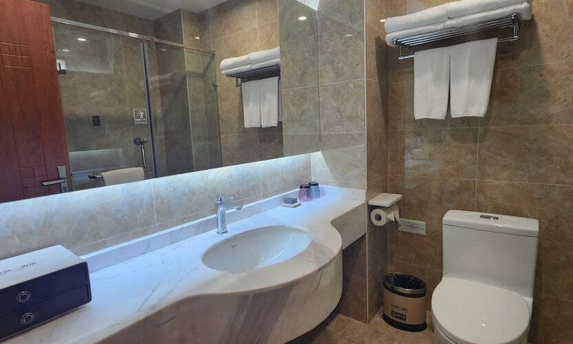 Wanshang Ruyi Hotel (Beijing Lugu East Street)