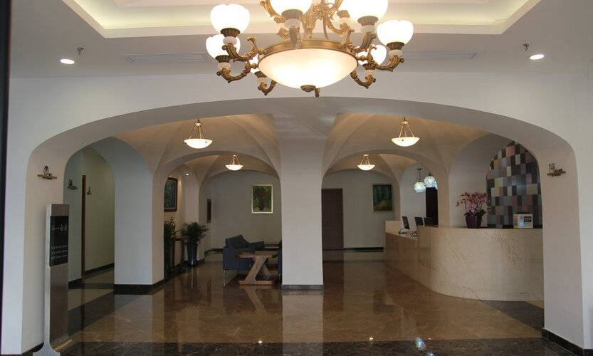 Wanshang Ruyi Hotel (Beijing Lugu East Street)