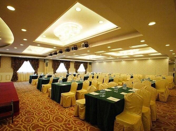 Hongluyuan Ningjiang Grand Hotel