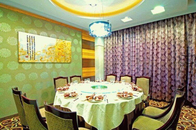 Hongluyuan Ningjiang Grand Hotel