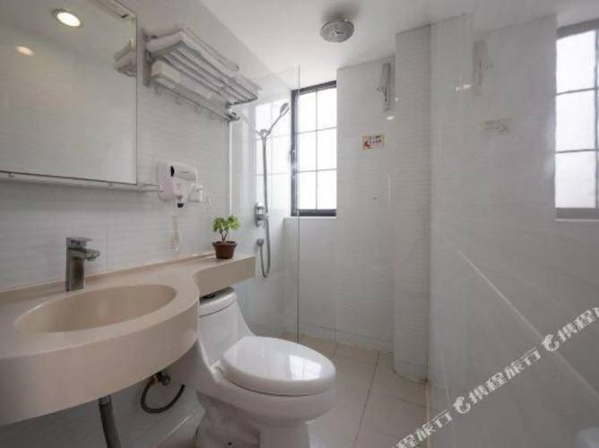 Homeinn Pebble Hotel (Shanghai Nanjing Road Pedestrian Street Jiangyin Road)