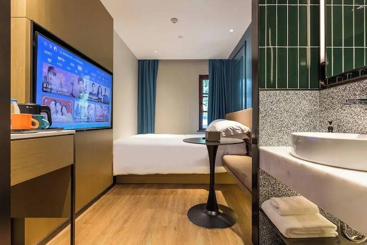 Jinglai Hotel (Shanghai Bund East Nanjing Road Pedestrian Street)