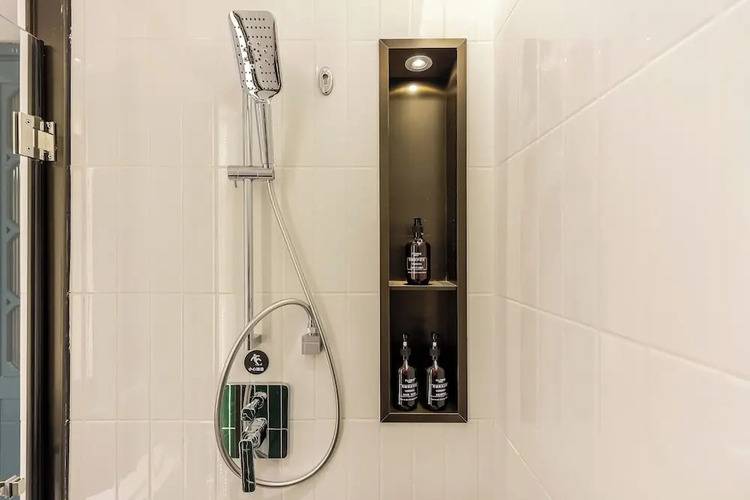 Jinglai Hotel (Shanghai Bund East Nanjing Road Pedestrian Street)