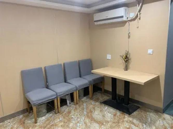 Zsmart Zhishang Hotel (Shanghai Chest Hospital Hongqiao Road Subway Station Branch)