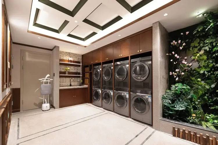 Nostalgia S Hotel(Shanghai Railway Station & Suzhou Creek)