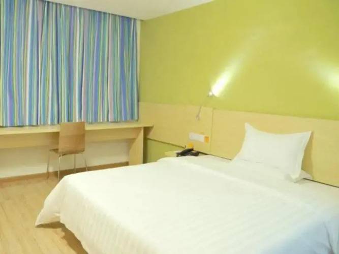 7 Days Inn Guangzhou Conghua Jiekou Zhenbei Road Branch