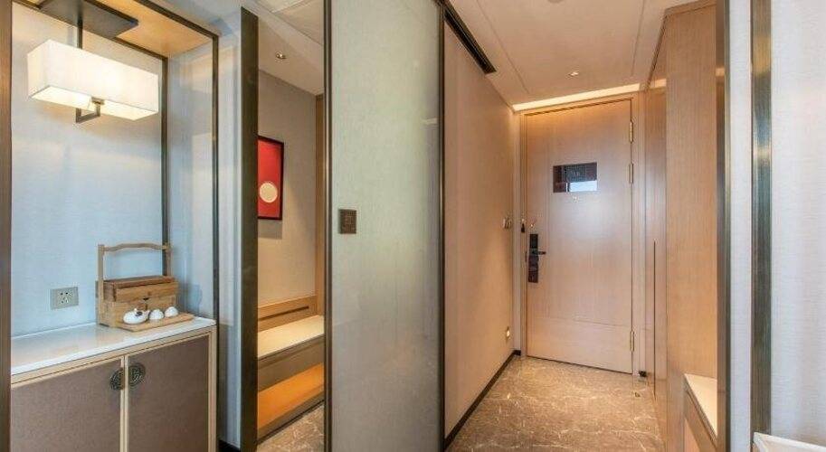 Echeng Hotel - Tongji Holiday Hotel Guangzhou Zhujiang New Town