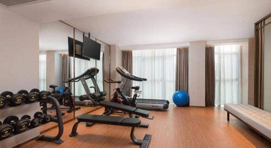 Echeng Hotel - Tongji Holiday Hotel Guangzhou Zhujiang New Town