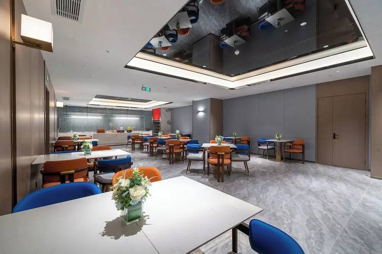 Yizhi Hotel - Guangzhou Shamian Island Huangsha Metro Station-Canton Fair Free Shuttle Bus Included Breakfast