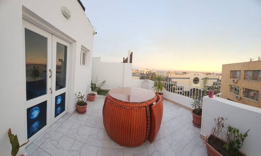 White Roof - Hurghada