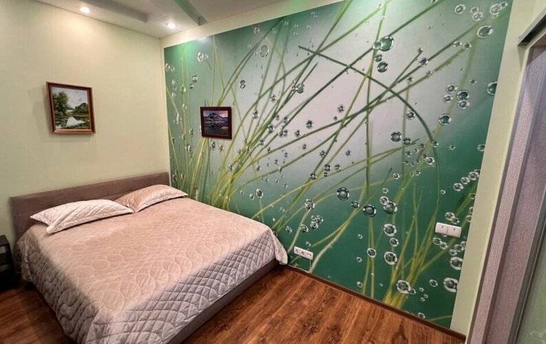 На Дмитриевой