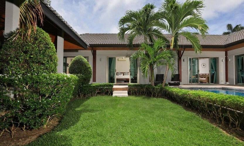 Villa Heni | Private Pool 3br Villa | Naiharn Beach