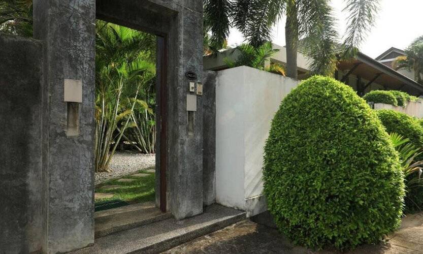 Villa Heni | Private Pool 3br Villa | Naiharn Beach