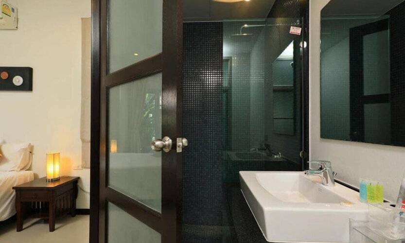 Villa Heni | Private Pool 3br Villa | Naiharn Beach