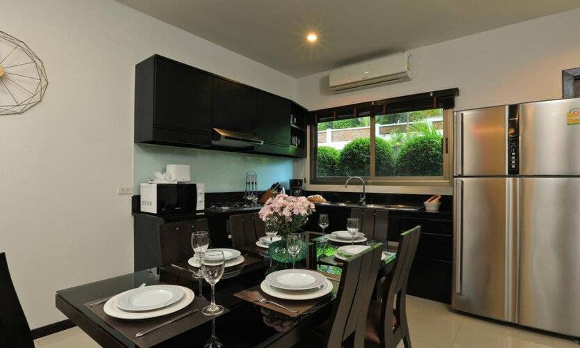 Villa Heni | Private Pool 3br Villa | Naiharn Beach