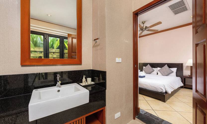 Baan Bua Estate By Tropiclook