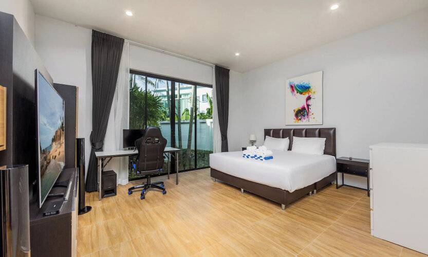 Baan Bua Estate By Tropiclook