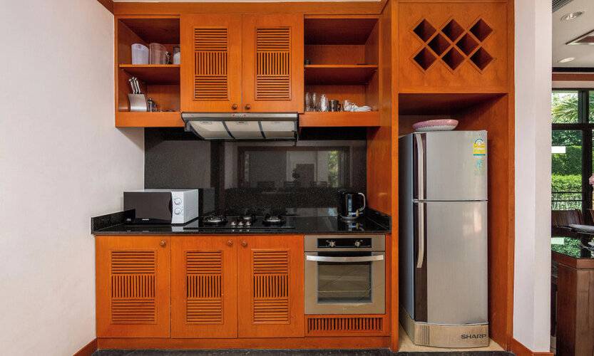 Baan Bua Estate By Tropiclook