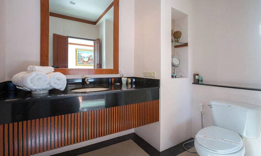 Baan Bua Estate By Tropiclook