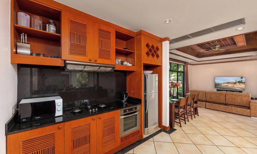 Baan Bua Estate By Tropiclook