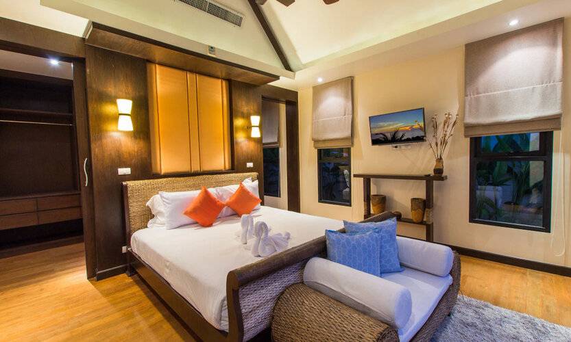 Tulip Pool Villa