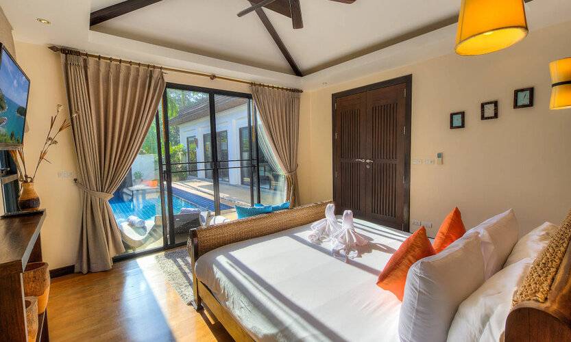 Tulip Pool Villa