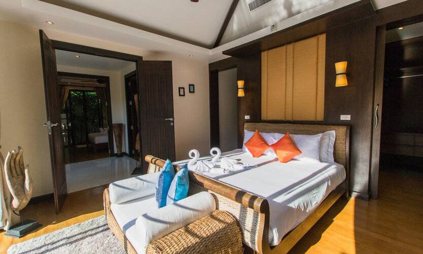 Tulip Pool Villa