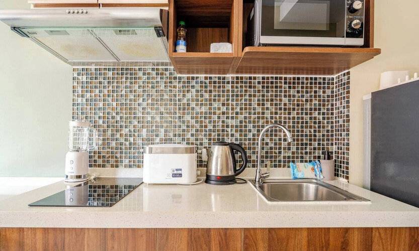 Naiharn Pearl Condo Hotel By Villacarte