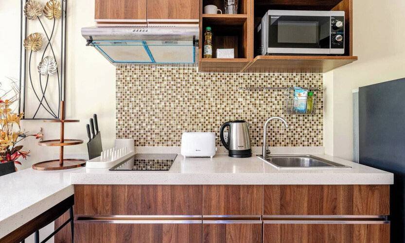 Naiharn Pearl Condo Hotel By Villacarte