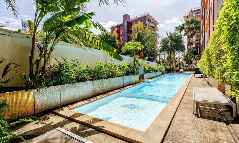 Naiharn Pearl Condo Hotel By Villacarte