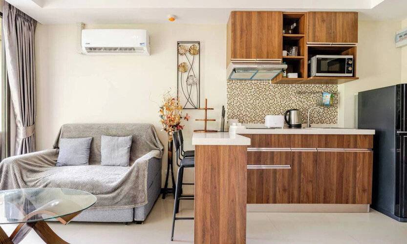 Naiharn Pearl Condo Hotel By Villacarte