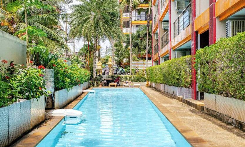 Naiharn Pearl Condo Hotel By Villacarte