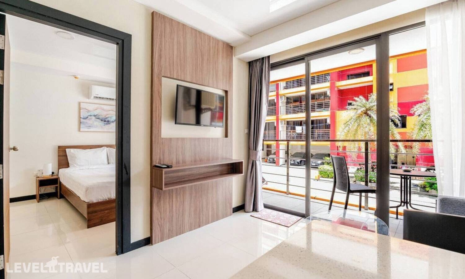 фотографии отеля Naiharn Pearl Condo Hotel By Villacarte в Таиланд(Най Харн) - фото №75