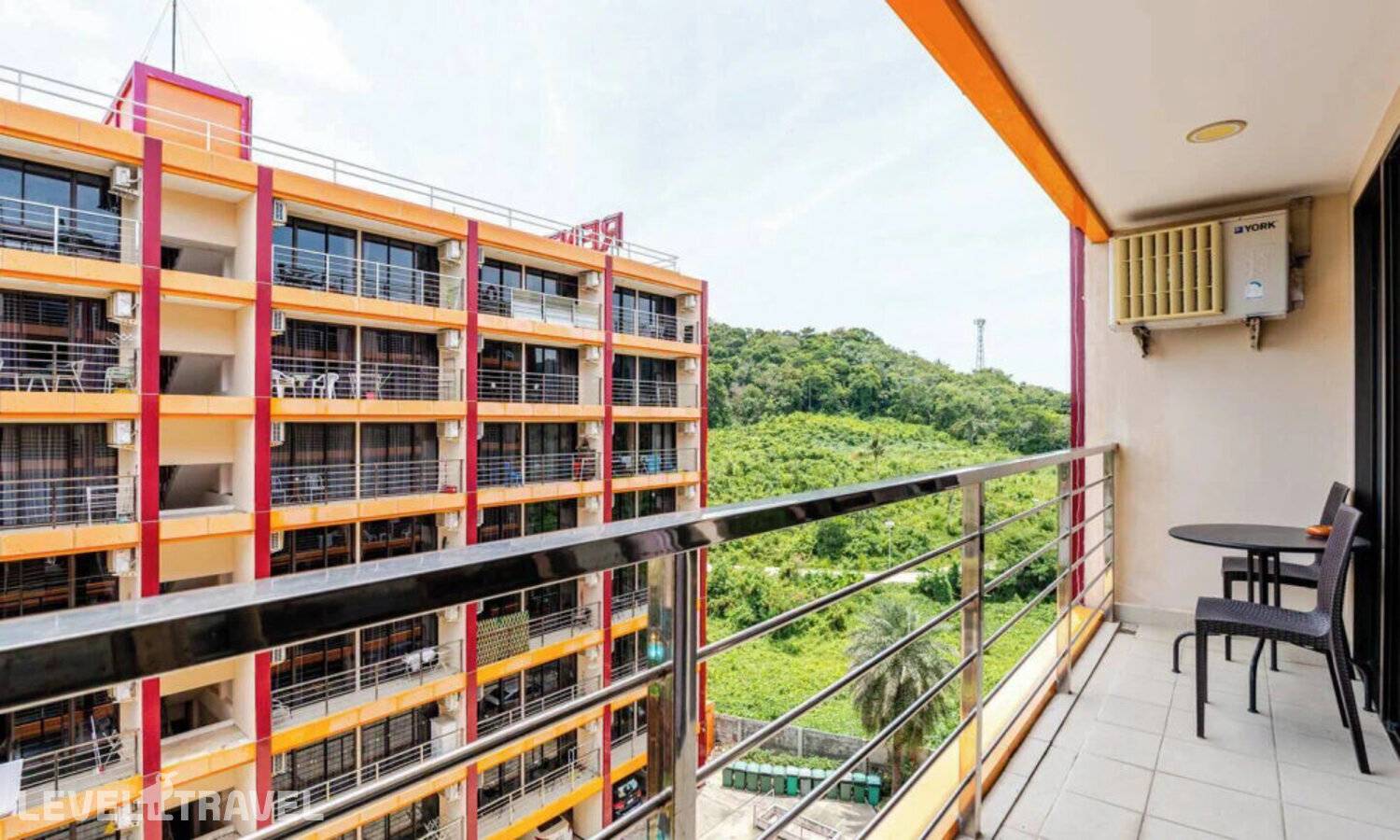 фотографии отеля Naiharn Pearl Condo Hotel By Villacarte в Таиланд(Най Харн) - фото №47