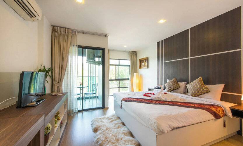 Golden Manora Hotel Bangtao Beach