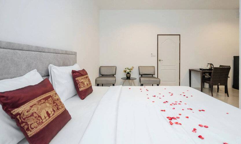 Golden Manora Hotel Bangtao Beach