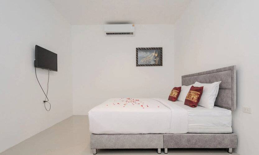 Golden Manora Hotel Bangtao Beach