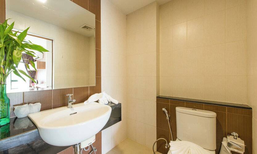Golden Manora Hotel Bangtao Beach