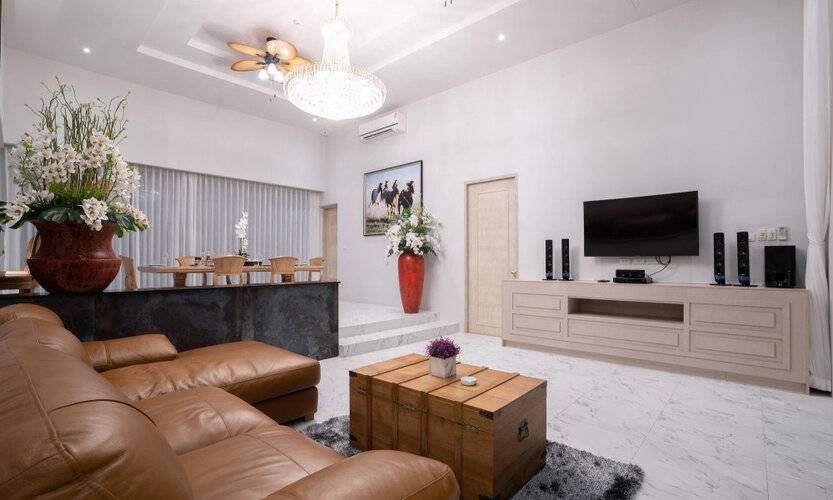 Gold Chariot Pool Villa