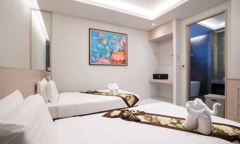 Gold Chariot Pool Villa