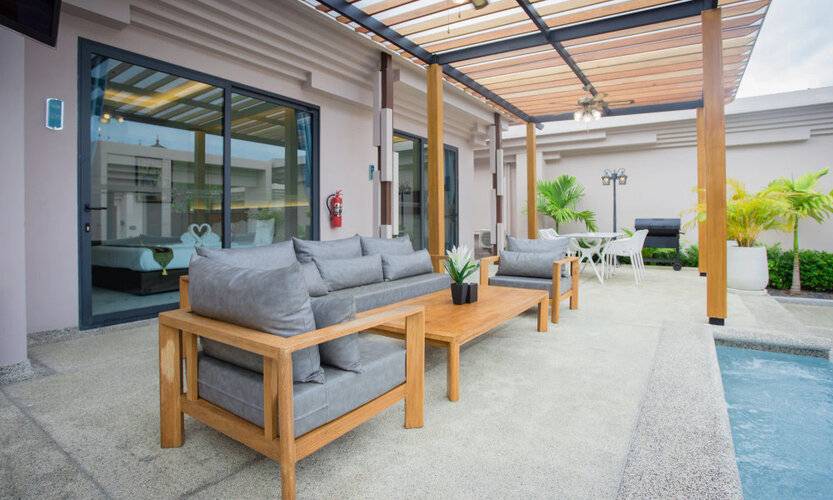 Gold Chariot Pool Villa