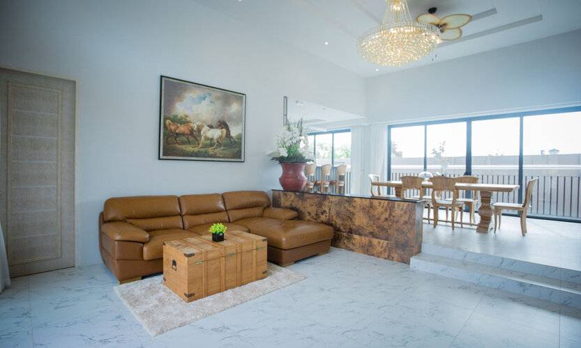 Gold Chariot Pool Villa